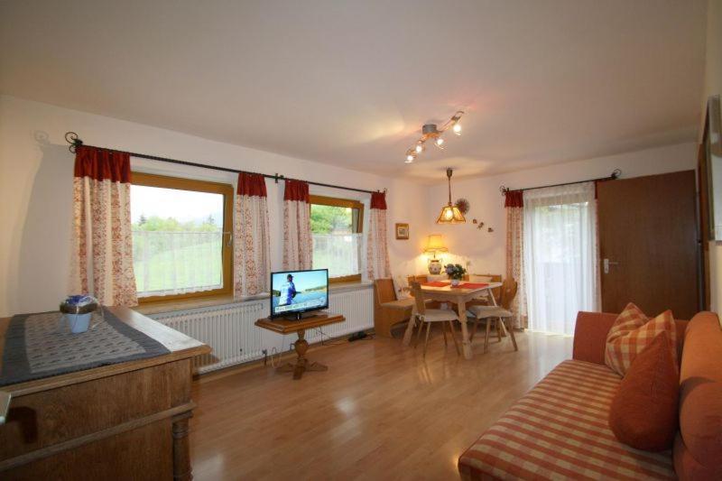 Bachbauernhof Apartment Байериш Гмайн Екстериор снимка